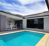 Grand Parade - Accommodation QLD