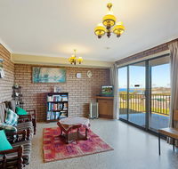 Grandview Apartment - Ocean Views - Accommodation QLD