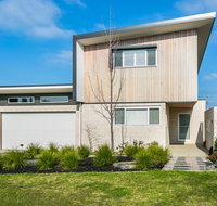 Grandview Luxury 11 - Accommodation QLD