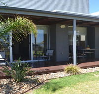 Grange Water View Yarrawonga