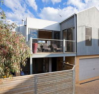 Great Ocean Retreat 5-7 - Accommodation QLD