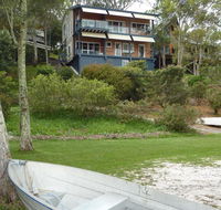 Green Point Lakehouse - Accommodation QLD