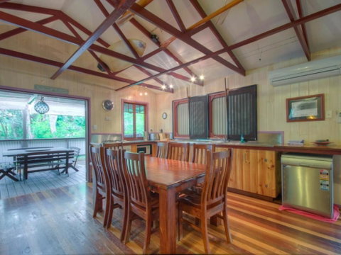 Greenhouse - Rainbow Shores, Privacy And Relaxation Equals Paradise - Accommodation QLD 1