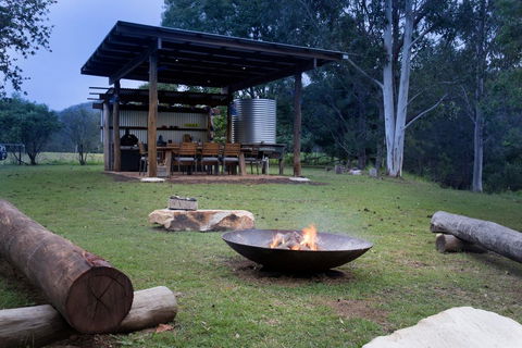 Greenlee Cottages - Accommodation QLD 3