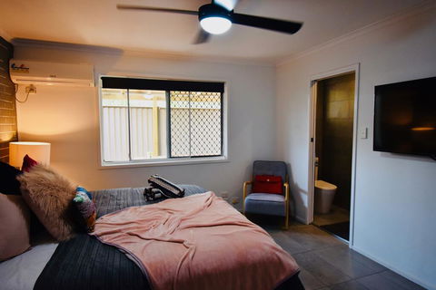 Grey Brick Apartment - Accommodation QLD 3