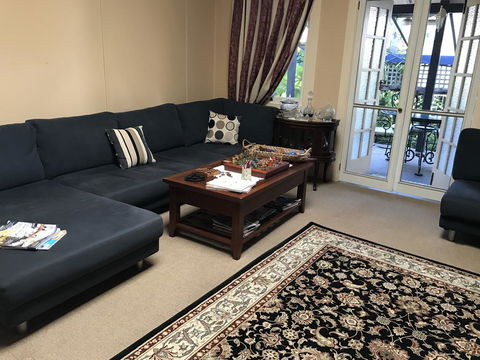 Guest House On Hyde - Accommodation QLD 2