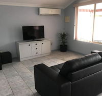 Guesthouse on Dolphin - Accommodation QLD
