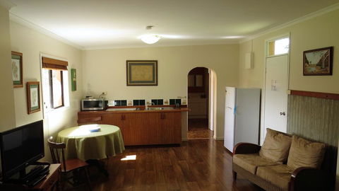 Gumtree On Gillies Bed And Breakfast - Accommodation QLD 2