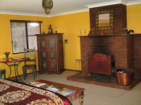 Gumtree On Gillies Bed And Breakfast - Accommodation QLD 1