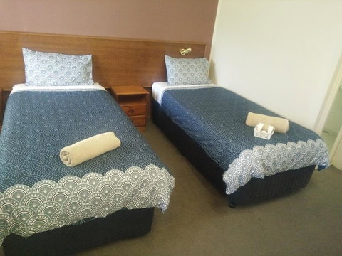 Halfway Motel - Accommodation QLD 2