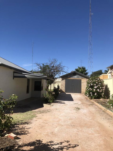 Happy Hours - Accommodation QLD 1