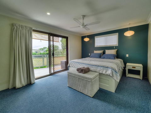 Harbour Court On The Bay - Accommodation QLD 2