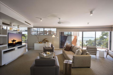 Hastings Park Apartment 3 - Accommodation QLD 0