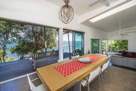 Headland Hideaway - Accommodation QLD 3