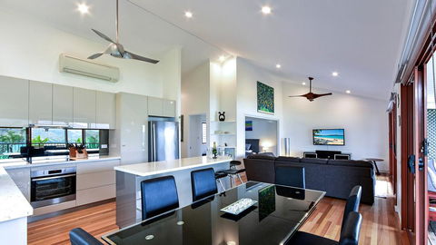 Heliconia 10 Newly Renovated Centrally Located House Hamilton Island - Accommodation QLD 1