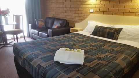 Hepburn Springs Motor Inn - Accommodation QLD 3