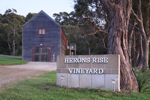 Herons Rise Vineyard Accommodation - Accommodation QLD 0