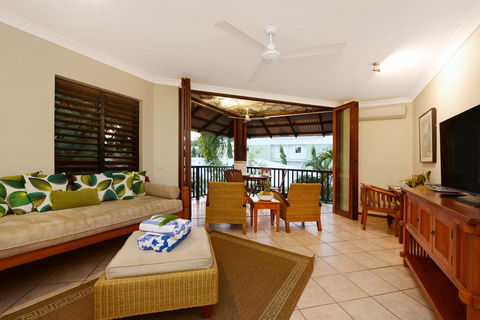 Hibiscus Hideaway - Accommodation QLD 2