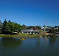 Hibiscus Lakeside Motel - Accommodation QLD