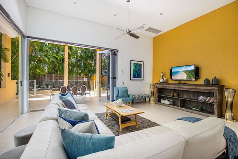 Hidden Rainforest Oasis, Little Cove - Accommodation QLD 3