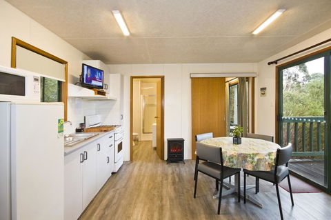 Hidden Valley Cabins - Accommodation QLD 1