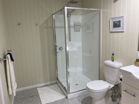 Hideaway On Hume #2 - Accommodation QLD 3