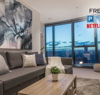 Highlife Luxury Carpark Wifi Pool Gym Netflix - Accommodation QLD