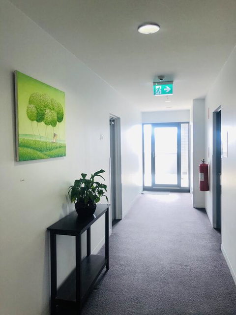 Hiigh Apartments - Accommodation QLD 3