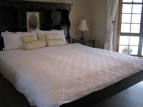 Hill Top Country Guest House - Accommodation QLD 0