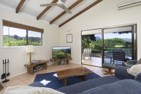 Hillcrest Mountain View Retreat - Accommodation QLD 3
