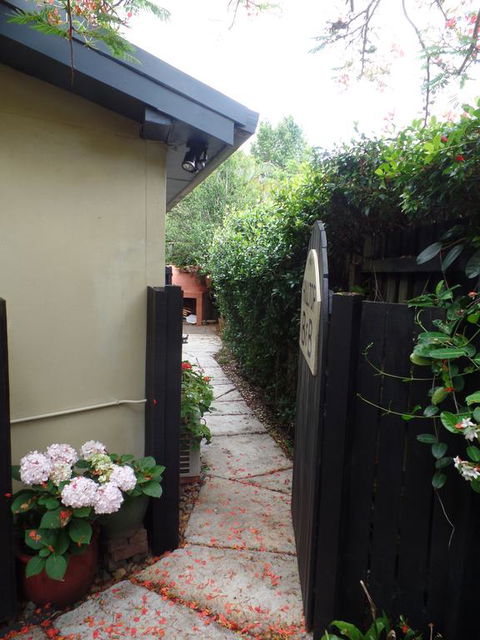 Hilltop B&B - Accommodation QLD 3