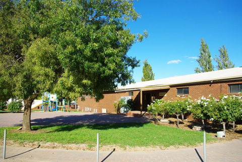 Hilltop Resort - Accommodation QLD 1