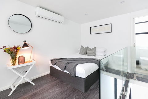 Hip One-bedroom House In Inner Sydney - Accommodation QLD 1