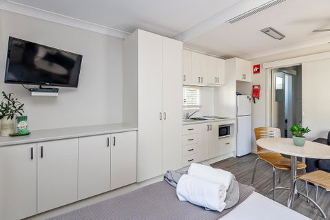 Holiday Haven Burrill Lake - Accommodation QLD 3