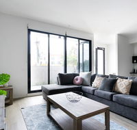 HOLIDAY HOME 3BR TOWNHOUSE with WIFI NEAR HIGHPOINT - Accommodation QLD