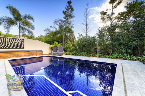 Holiday Home Bayhill Manor - Accommodation QLD 0