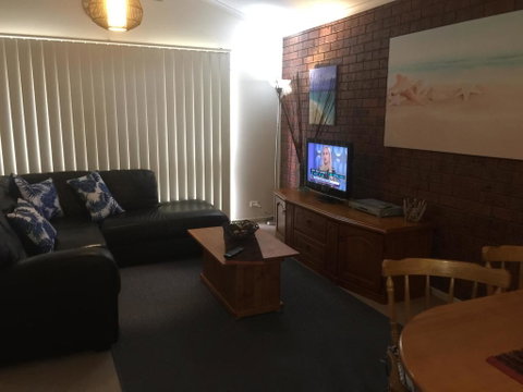 Holiday Home In The Heart Of Anglesea - Accommodation QLD 3