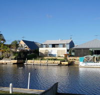 holiday house - Accommodation QLD