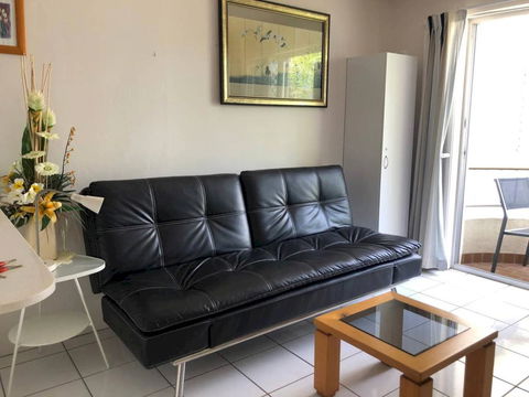 Holiday Unit By The Beach With Pool - Accommodation QLD 0