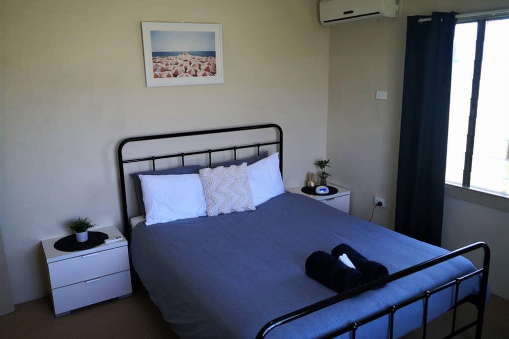 Hyde Park QLD Accommodation QLD
