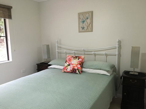 Honeybee House - Accommodation QLD 2