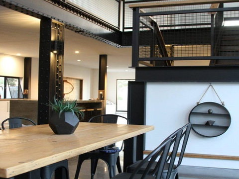 Horizons At Currarong - Architecturally Designed Beach House - Accommodation QLD 3