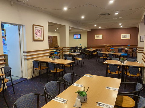 Horse & Jockey Hotel Motel - Accommodation QLD 3