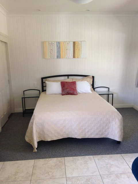 Horsepower Cabins - Accommodation QLD 3