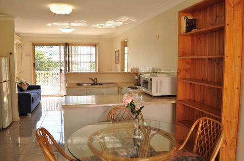 Isla House PA - Accommodation QLD 3