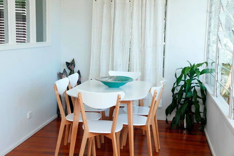 Island Getaway Bay View - Accommodation QLD 2