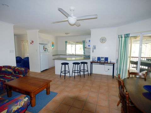 Island Haven - Accommodation QLD 3