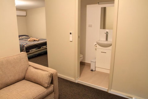 Ivanhoe Hotel Motel - Accommodation QLD 2