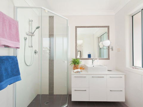 Jacaranda Blue @ Corlette - Accommodation QLD 1