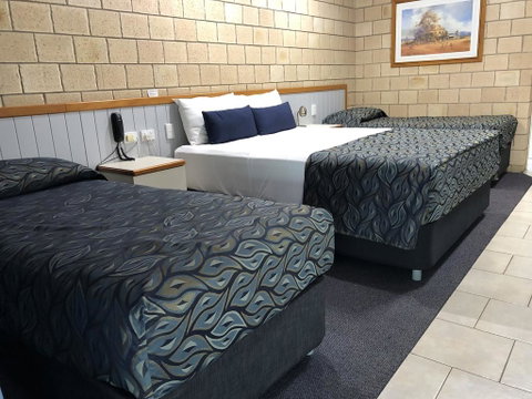 Jacaranda Country Motel - Accommodation QLD 1
